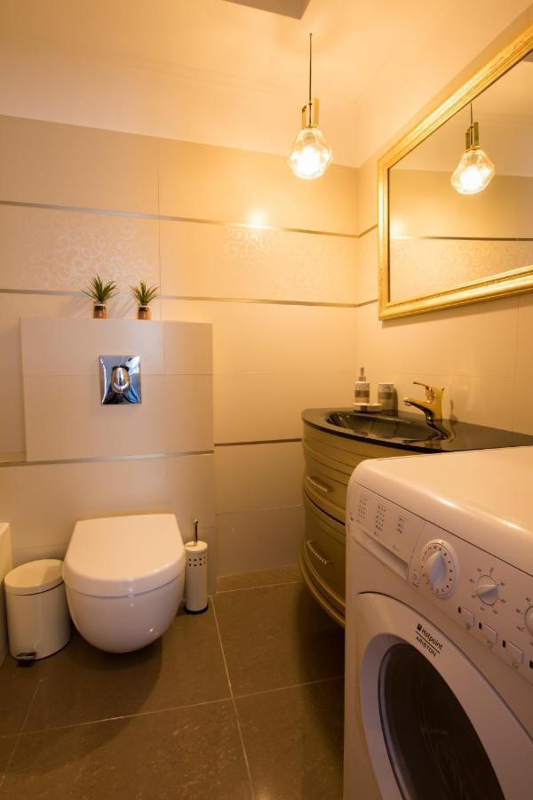 Poseidon Luxury Apartment Foinikion Екстер'єр фото